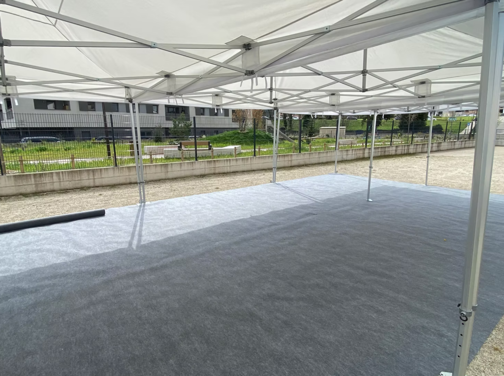Option moquette au m2 (choix couleurs)